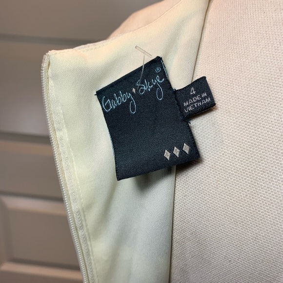 Gabby Skye Fit-N-Flare Midi Dress Off White Floral Yellow Roses 50's Style Gown - Picture 5 of 12